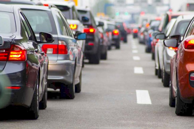 Trafik iÅŸareti olmasa bile makas atmak zorunlu bir kural