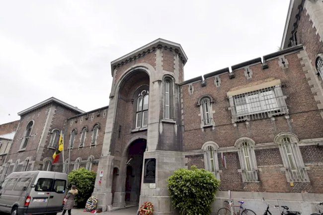 Anvers Hapishanesi’nde Hurma ve Uyuşturucu Krizi: Duvardan Atılan Paketler Kavgaya Neden Oldu