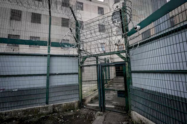 Fransa’daki cezaevi koşulları iadeye engel oldu