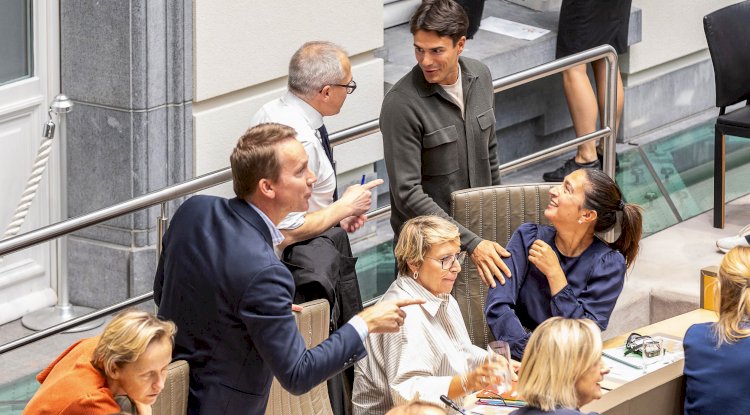 Flaman bakanlar, kaldırıldığı açıklanan “ev işleri primi”ni almaya devam ediyor