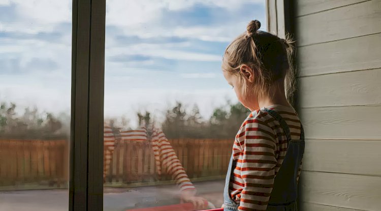 Flaman Bölgesi’nde Çocuk Koruma Merkezlerinde Alarm: “Yardım Bekleyen Çocuklar Güvenini Kaybediyor”