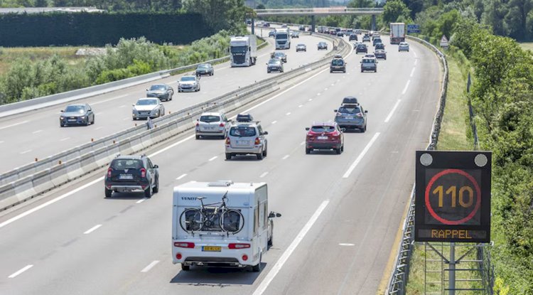 Belçikalı sürücülere tatil uyarısı: Yurtdışında trafik kuralları farklı