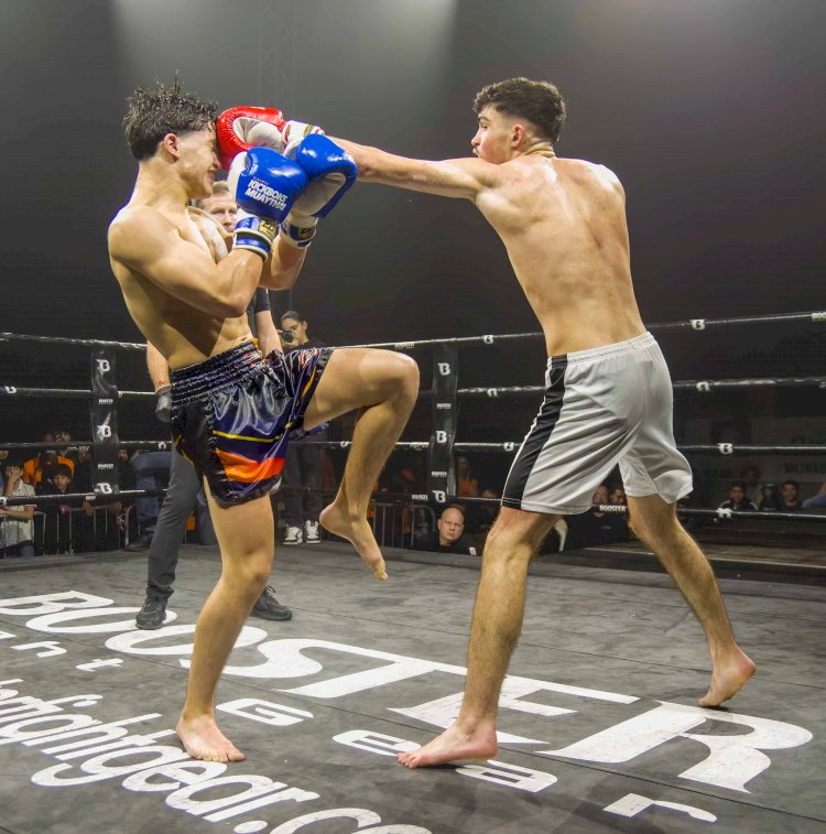 Türk gençleri Belçika’daki kickboks gala maçlarında zirveye çıktı