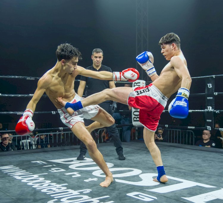 Türk gençleri Belçika’daki kickboks gala maçlarında zirveye çıktı