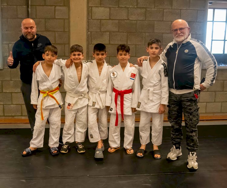 Zonhoven Judo Turnuvası’nda Türk minikler fırtına gibi esti