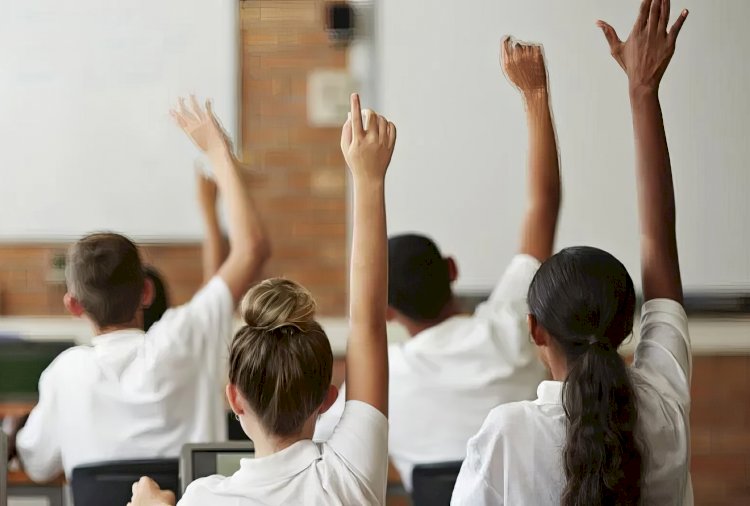 Flaman Bölgesi’nde okul takvimi sıkılaşıyor: Tatil ve ders dışı günler azalıyor