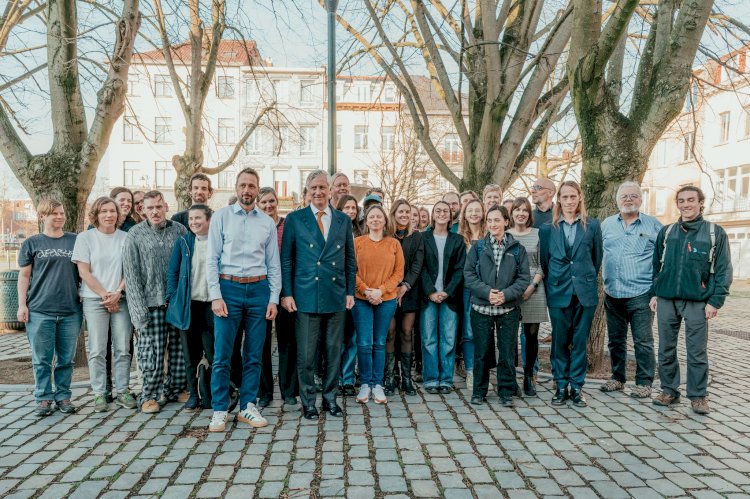 Belçika Kralı Filip’ten Brüksel’de Evsizlere Ziyaret