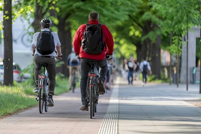 Flaman Bölgesi'nde bisikletlilerin en sık cezalandırıldığı 5 trafik ihlali: Cezalar 174 Euro’ya kadar çıkıyor