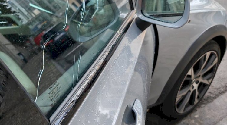 Polonyalı AB milletvekilinin aracı Brüksel’de hedef alındı: “Planlı saldırı gibi görünüyor”