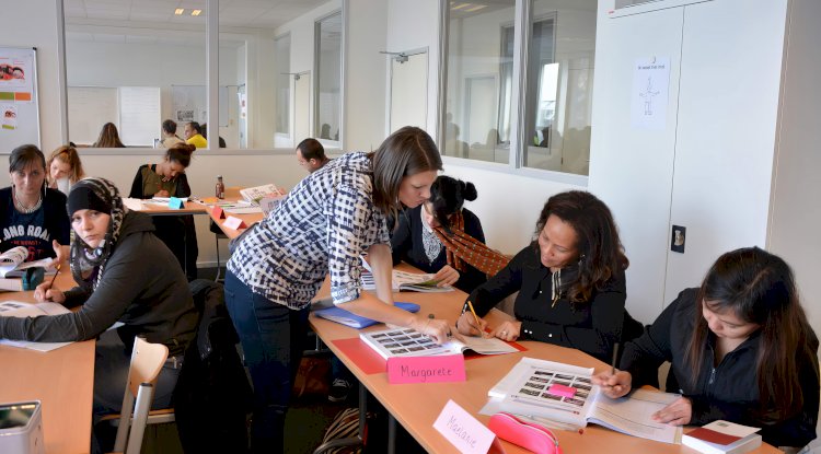 Flaman Bölgesi’nden yeni gelenlere tarihi dil yatırımı: 11 milyon euro ile sınıf dışı Hollandaca pratiği başlıyor