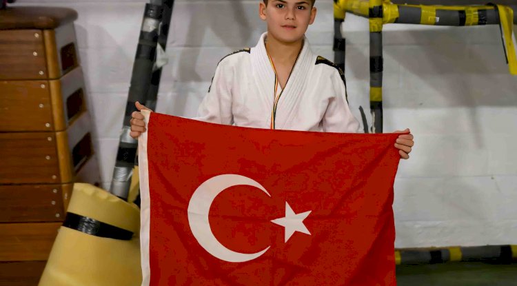 Minik judocu Abdülhakim Yağar, Valon Bölgesi'nde de taçlandı: "Şen şakrak eve dönüyorum"