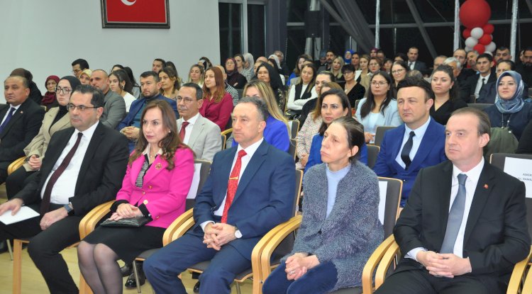 Brüksel'de 24 Kasım öğretmenler günü coşkuyla kutlandı: “Öğretmenler köprüler kuruyor”