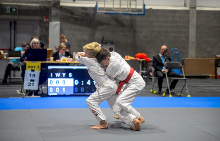 Minik judocularımızdan Abdülhakim Yağar altın, Kerem gümüş kazandı; takım 2. oldu